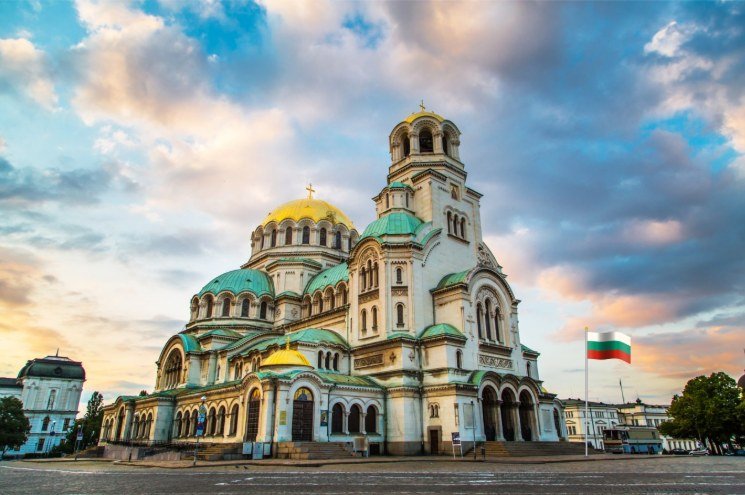 E-facturatie Bulgarije: verplichte e-factuur en real-time rapportage via de NRA vanaf 2028